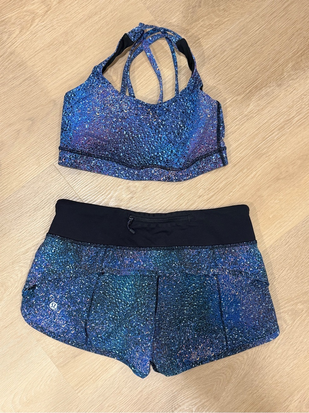 Lululemon Galaxy Print Sports Bra & Short Set - Blue galaxy - Picture 2 of 2
